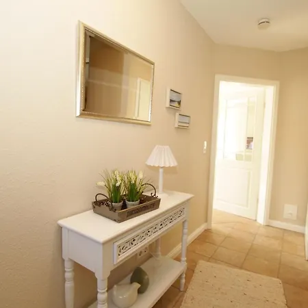 Holiday home Haus Sanskiin 2 *